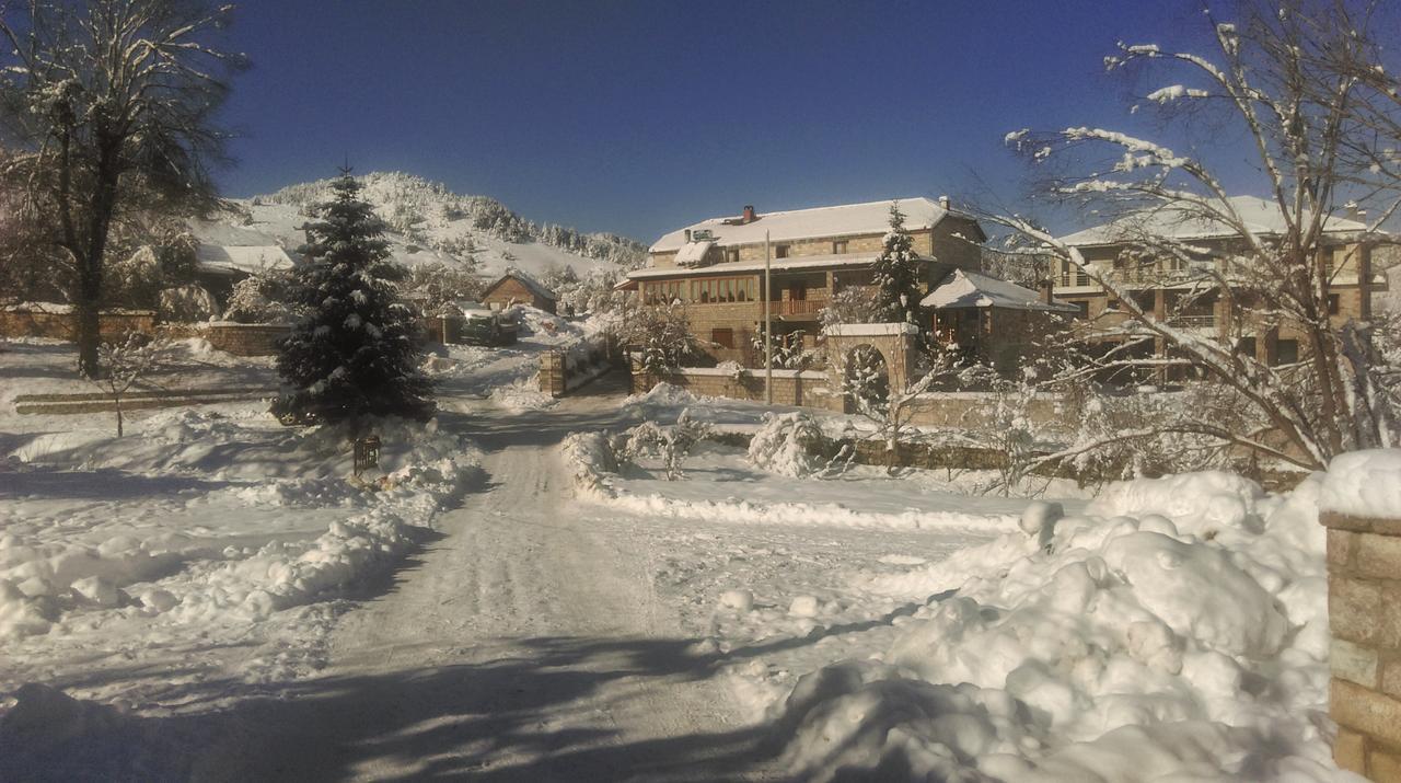 Pashuta Hotel Voskopojë Exterior foto